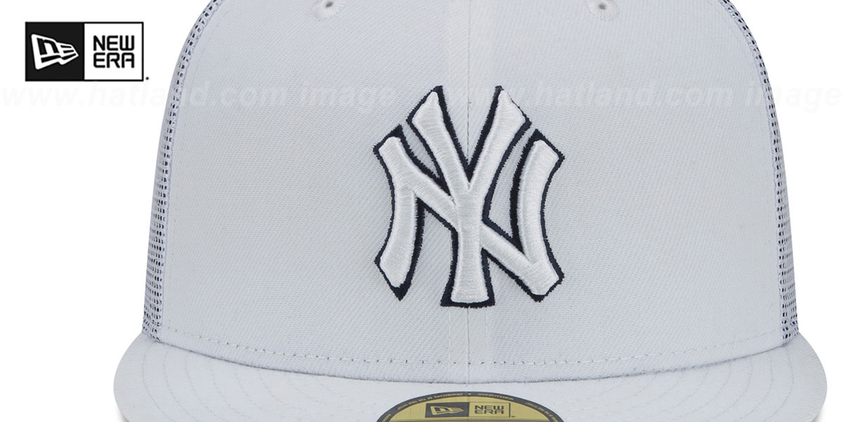 New York Yankees BATTING PRACTICE TRUCKER White Fitted Hat