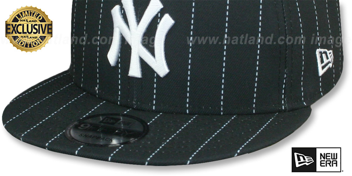 New York Yankees TEAM-BASIC PINSTRIPE SNAPBACK Black-White Hat