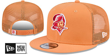 Buccaneers THROWBACK TEAM-BASIC TRUCKER SNAPBACK Orange Hat by New Era