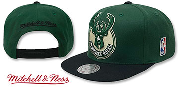 Bucks 2T XL-LOGO SNAPBACK Green-Black Hat by Mitchell and Ness