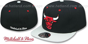 Bulls 2T XL-LOGO - 2 Black-Grey Fitted Hat by Mitchell and Ness