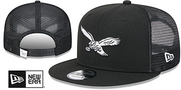 Eagles THROWBACK TEAM-BASIC TRUCKER SNAPBACK Black-White Hat by New Era