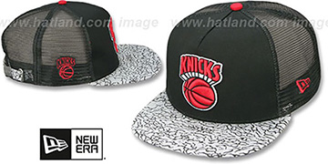 Knicks ELEPHANT-HOOK STRAPBACK Black-Black Hat by New Era