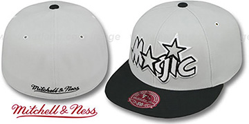 Magic 'MONOCHROME XL-LOGO' Grey-Black Fitted Hat by Mitchell and Ness