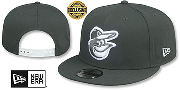 Orioles TEAM-BASIC SNAPBACK Charcoal-White Hat by New Era