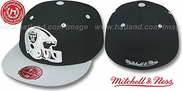 Raiders 2T XL-HELMET Black-Grey Fitted Hat by Mitchell and Ness