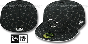 Reds ALT 'MLB FLOCKING' Black Fitted Hat by New Era