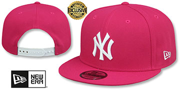 Yankees 'TEAM-BASIC SNAPBACK' Beetroot-White Hat by New Era