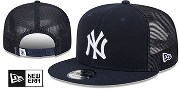 Yankees TEAM-BASIC TRUCKER SNAPBACK Navy Hat by New Era