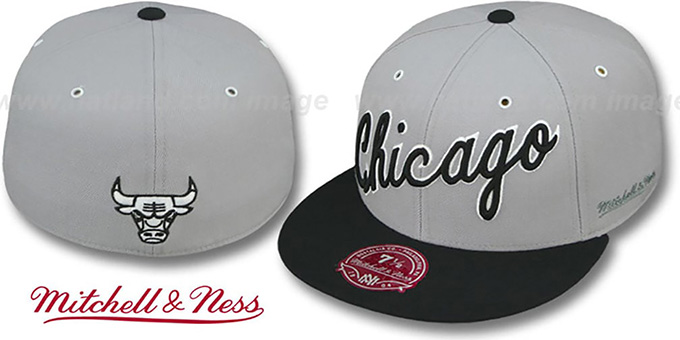 Bulls '2T XL-WORDMARK' Grey-Black Fitted Hat by Mitchell and Ness