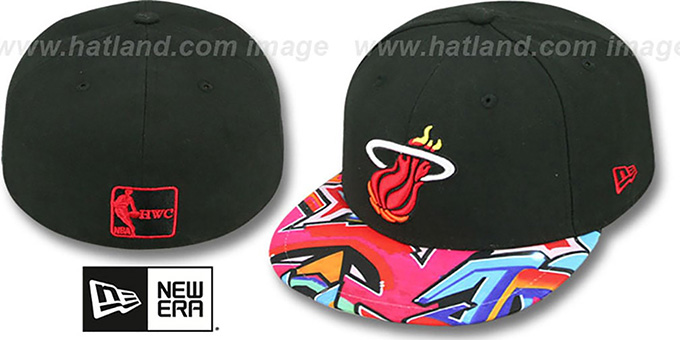 Heat 'REAL GRAFFITI VIZA-PRINT' Black Fitted Hat by New Era