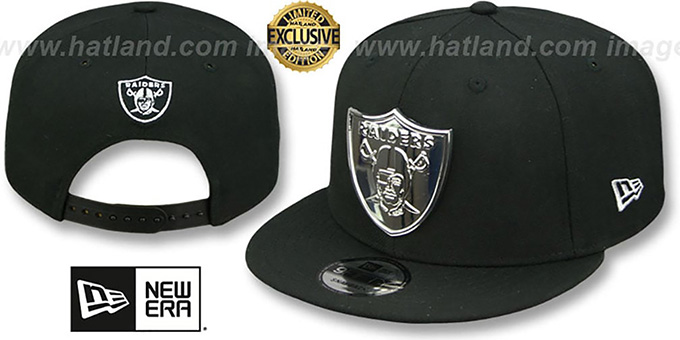 Raiders 'SILVER METAL-BADGE SNAPBACK' Black Hat by New Era