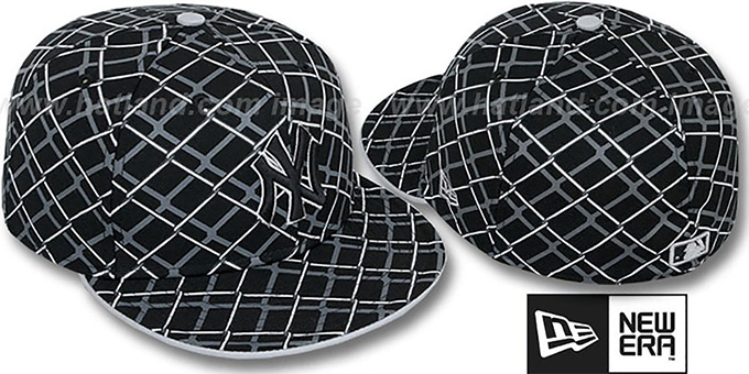 Yankees 'CHAIN-LINK' Black Fitted Hat by New Era