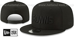 Browns TEAM-BASIC BLACKOUT SNAPBACK Hat by New Era