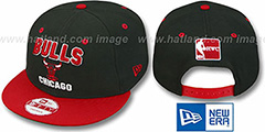 Bulls HW 2T PAYDIRT SNAPBACK Black-Red Adjustable Hat by New Era