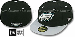 Eagles NFL 2T-TEAM-BASIC Black-Grey Fitted Hat by New Era