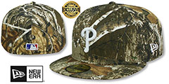 Phillies MLB TEAM-BASIC Realtree Camo Fitted Hat by New Era