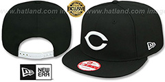 Reds TEAM-BASIC SNAPBACK Black-White Hat by New Era