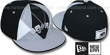 Spurs HARDWOOD BRADY Fitted Hat by New Era - black-grey