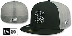 White Sox 2T BATTING PRACTICE TRUCKER Black-Grey Fitted Hat by New Era