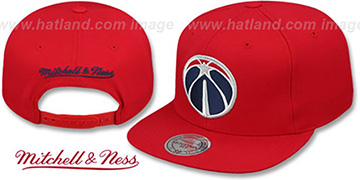 Wizards BASIC-LOGO SNAPBACK Red Hat by Mitchell and Ness