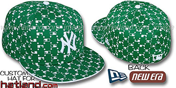 Yankees MLB FLOCKING Kelly Fitted Hat by New Era