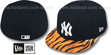 Yankees REAL TIGER VIZA-PRINT Navy Fitted Hat by New Era