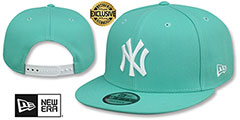 Yankees TEAM-BASIC SNAPBACK Mint-White Hat by New Era