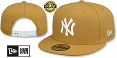 Yankees TEAM-BASIC SNAPBACK Tan-White Hat by New Era