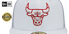 Bulls TEAM-BASIC TRUCKER White Fitted Hat by New Era - 2nd View