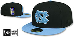 North Carolina NCAA TEAM-BASIC SIDE PATCH Black-Sky Fitted Hat by New Era - 2nd View