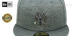 Yankees SILVER METAL-BADGE Shadow Tech Fitted Hat by New Era - 2nd View