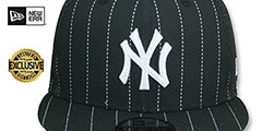 Yankees TEAM-BASIC PINSTRIPE SNAPBACK Black-White Hat by New Era - 2nd View