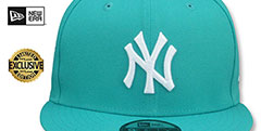 Yankees TEAM-BASIC SNAPBACK Teal-White Hat by New Era - 2nd View