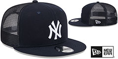 Yankees TEAM-BASIC TRUCKER SNAPBACK Navy Hat by New Era - 2nd View