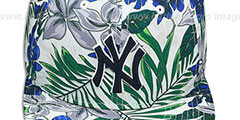 Yankees TROPTRIP BLOOM SNAPBACK Hat by New Era - 2nd View