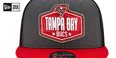 Buccaneers 2021 NFL TRUCKER DRAFT SNAPBACK Hat by New Era - 3rd View