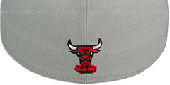 Bulls TRACE-POP Grey-Red Fitted Hat by New Era - 3rd View