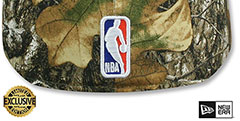 Knicks NBA TEAM-BASIC Realtree Camo Fitted Hat by New Era - 3rd View