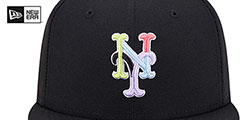 Mets COLOR PACK SIDE-PATCH Black Fitted Hat by New Era - 3rd View