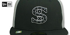 White Sox 2T BATTING PRACTICE TRUCKER Black-Grey Fitted Hat by New Era - 3rd View