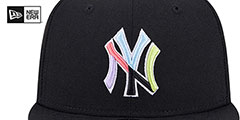 Yankees COLOR PACK SIDE-PATCH Black Fitted Hat by New Era - 3rd View