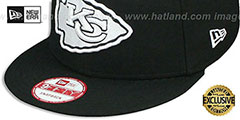 Chiefs TEAM-BASIC SNAPBACK Black-White Hat by New Era - 4th View