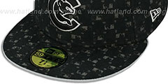 Cubs ALT MLB FLOCKING Black Fitted Hat by New Era - 4th View