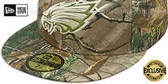 Eagles NFL TEAM-BASIC Realtree Camo Fitted Hat by New Era - 4th View