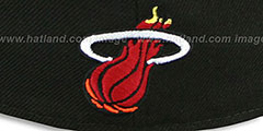 Heat SCRIPT-PUNCH Black-Red Fitted Hat by New Era - 4th View