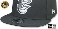 Orioles TEAM-BASIC SNAPBACK Charcoal-White Hat by New Era - 4th View