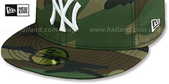 Yankees TEAM-BASIC Army Camo-White Fitted Hat by New Era - 4th View